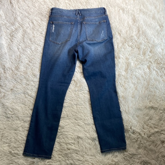 Good American Good Legs Stud Hem Skinny Jeans - Picture 3 of 13